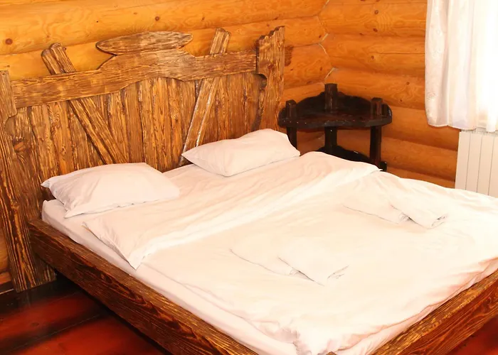 Hotel Berloga-Sinevir